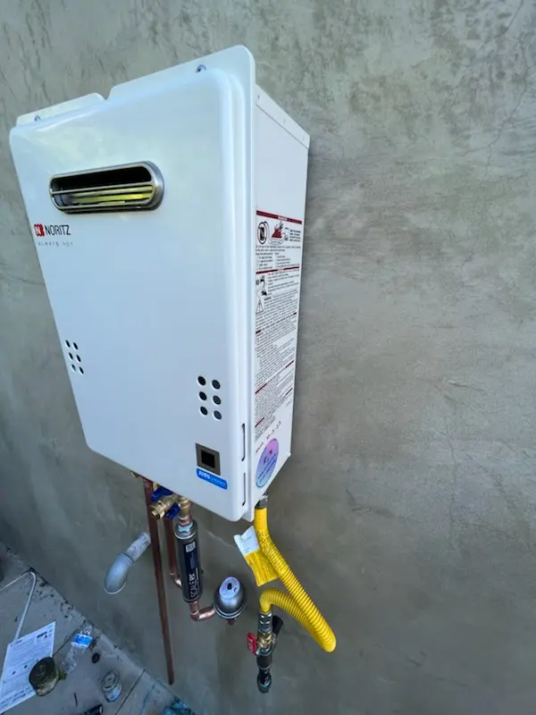 Tankless water heater installation for Pitsburg homes
